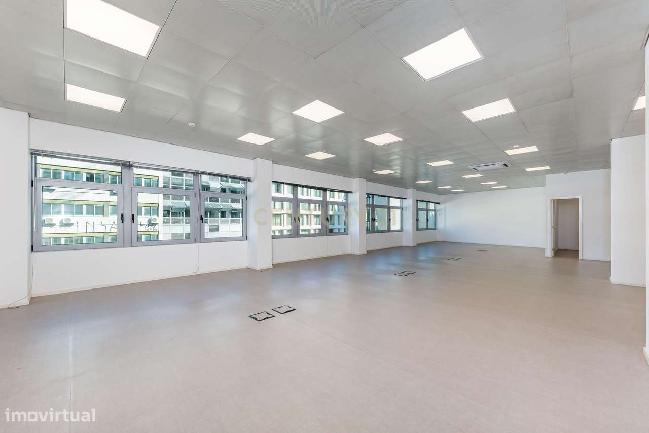 Arrendamento de Espaço | Centro de Lisboa | 5.900 mês - Grande imagem: 3/34