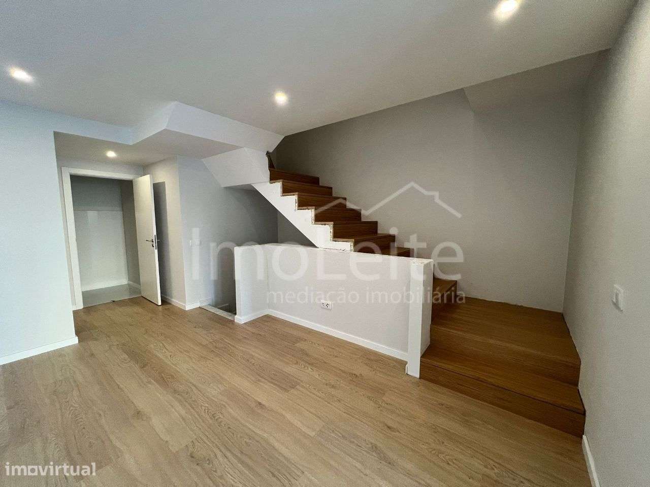 Andar Moradia T3 Duplex Novo - Grande imagem: 4/19