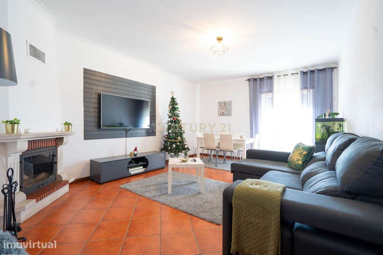 Apartamento T3 - Duplex - C/ garagem-9