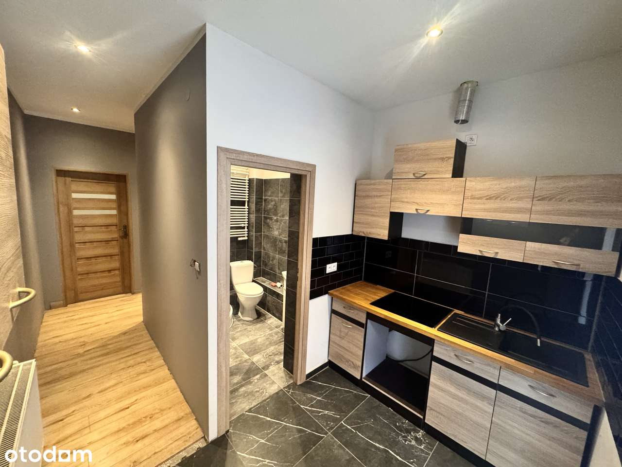 Do wynajęcia lokal usługowy 65 m² – Chorzów, ul. 3 Maja (FV) - Pełny obrazek: 4/10