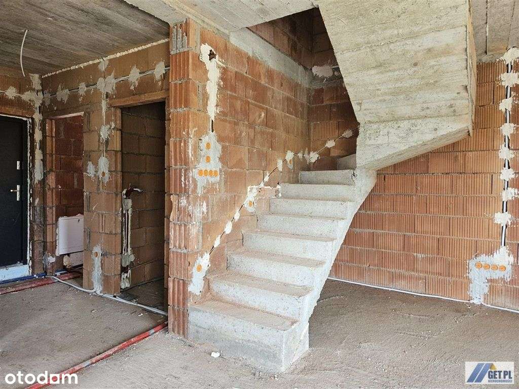 Domy w spokojnej, zielonej okolicy-3