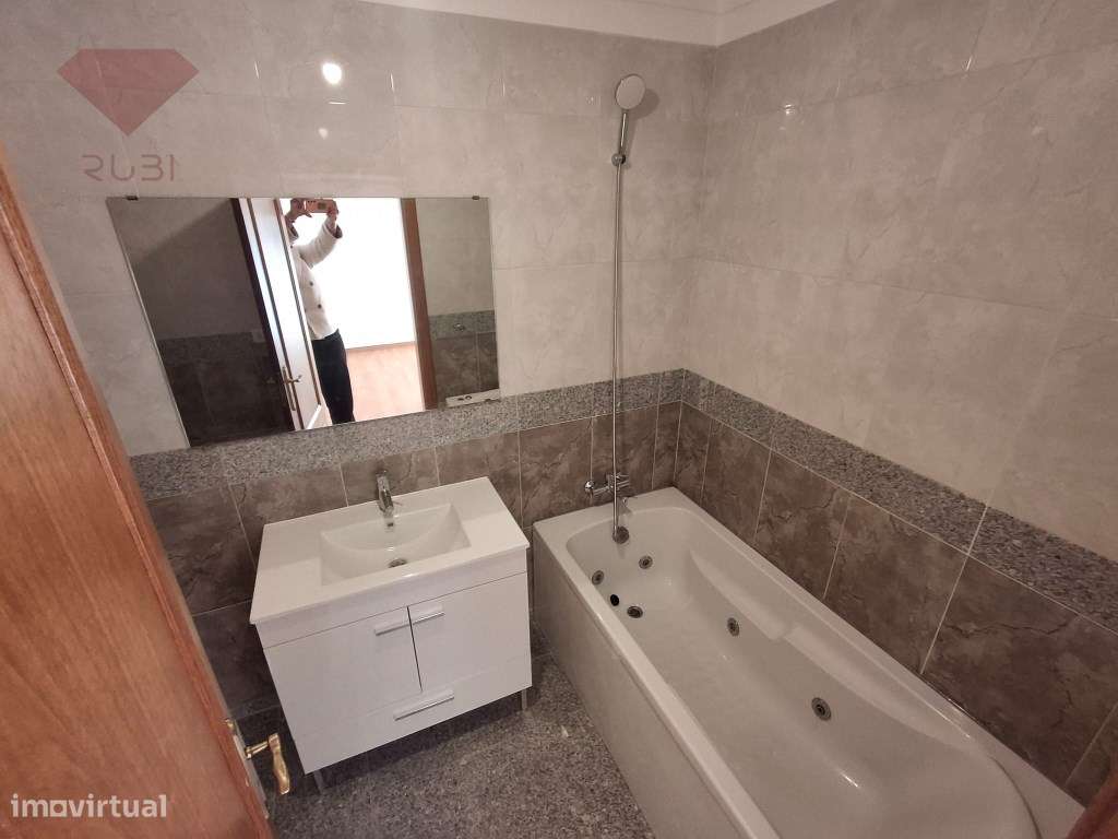 Moradia T4 à venda na Cotovia - Sesimbra-36