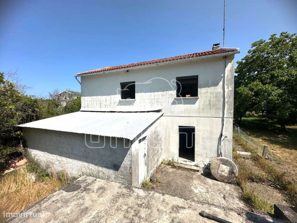 Moradia independente com terreno - Grande imagem: 5/12