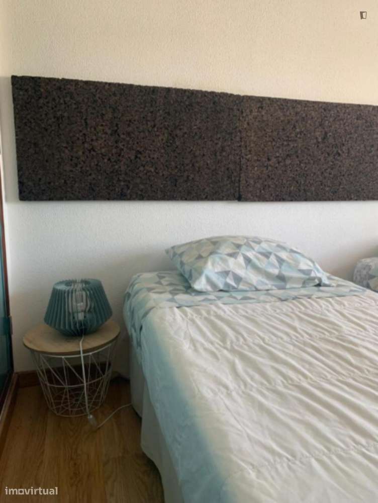 Quarto - localizado em Setubal - Grande imagem: 5/10