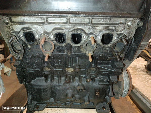 Motor Volkswagen Passat Variant (3A5, 35I) - 4