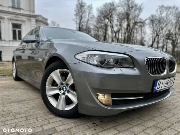 BMW Seria 5 523i - 2