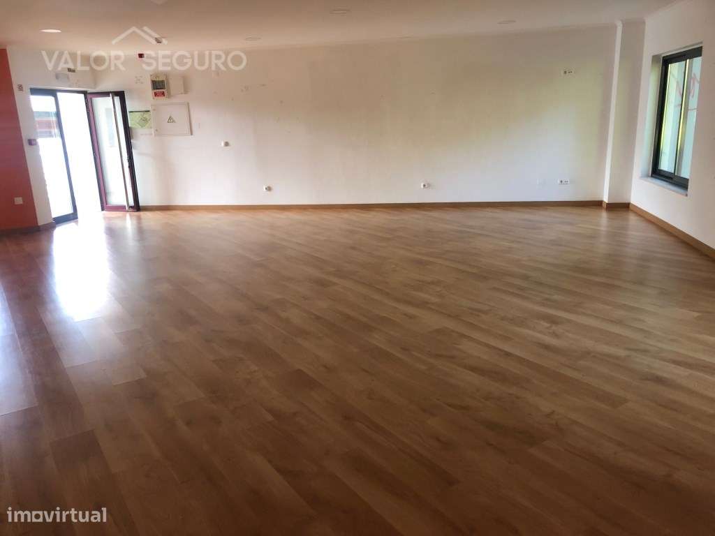 Loja no Sobralinho - Grande imagem: 3/12