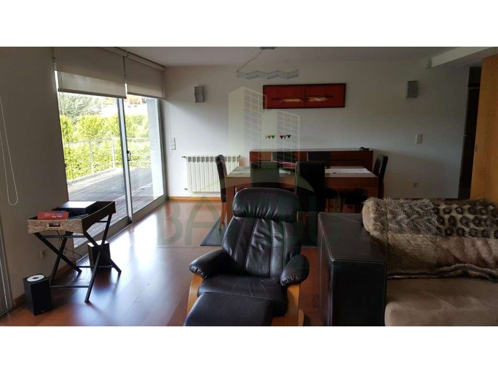 Moradia T3 com piscina interior para venda em Vila Nova de Cerveira. - Grande imagem: 3/21