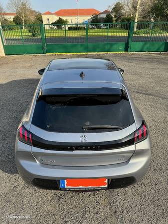 Peugeot e-208 GT - 3