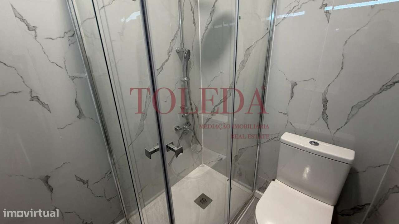 T1 no Centro da Amadora Remodelado-20