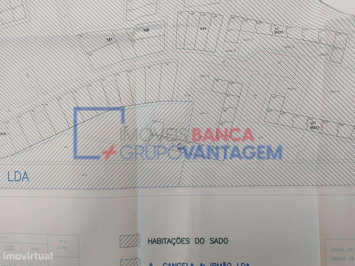 Terreno Urbano 204m2 para construção de Edifício de Habitação em Az... - Grande imagem: 4/16