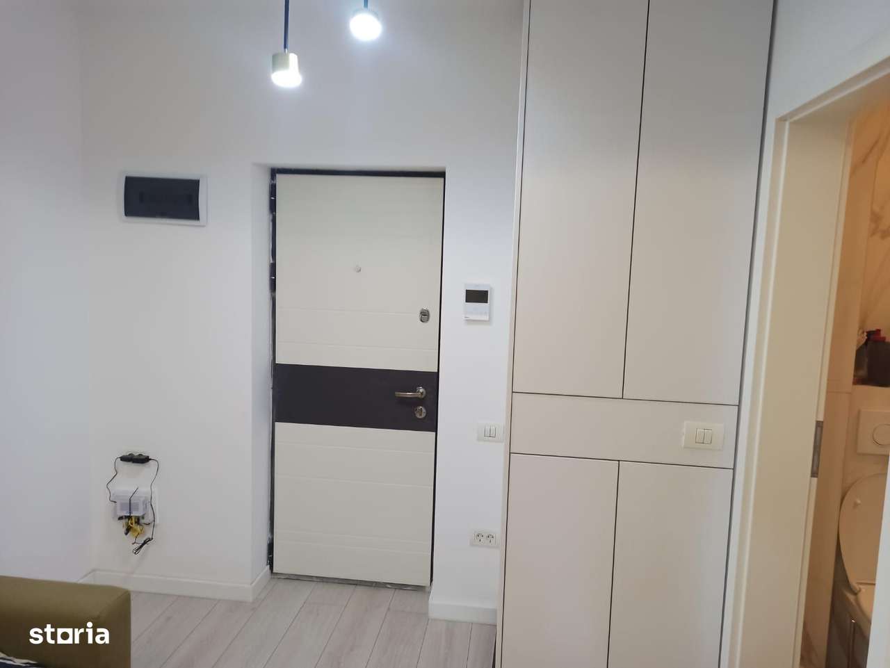 2cam-Studio mob-util cu chirias/ideal investitie/la metrou Berceni-6