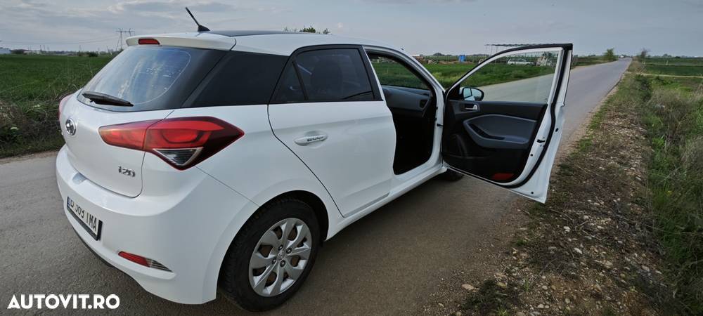 Hyundai i20 1.1 CRDi Comfort - 6