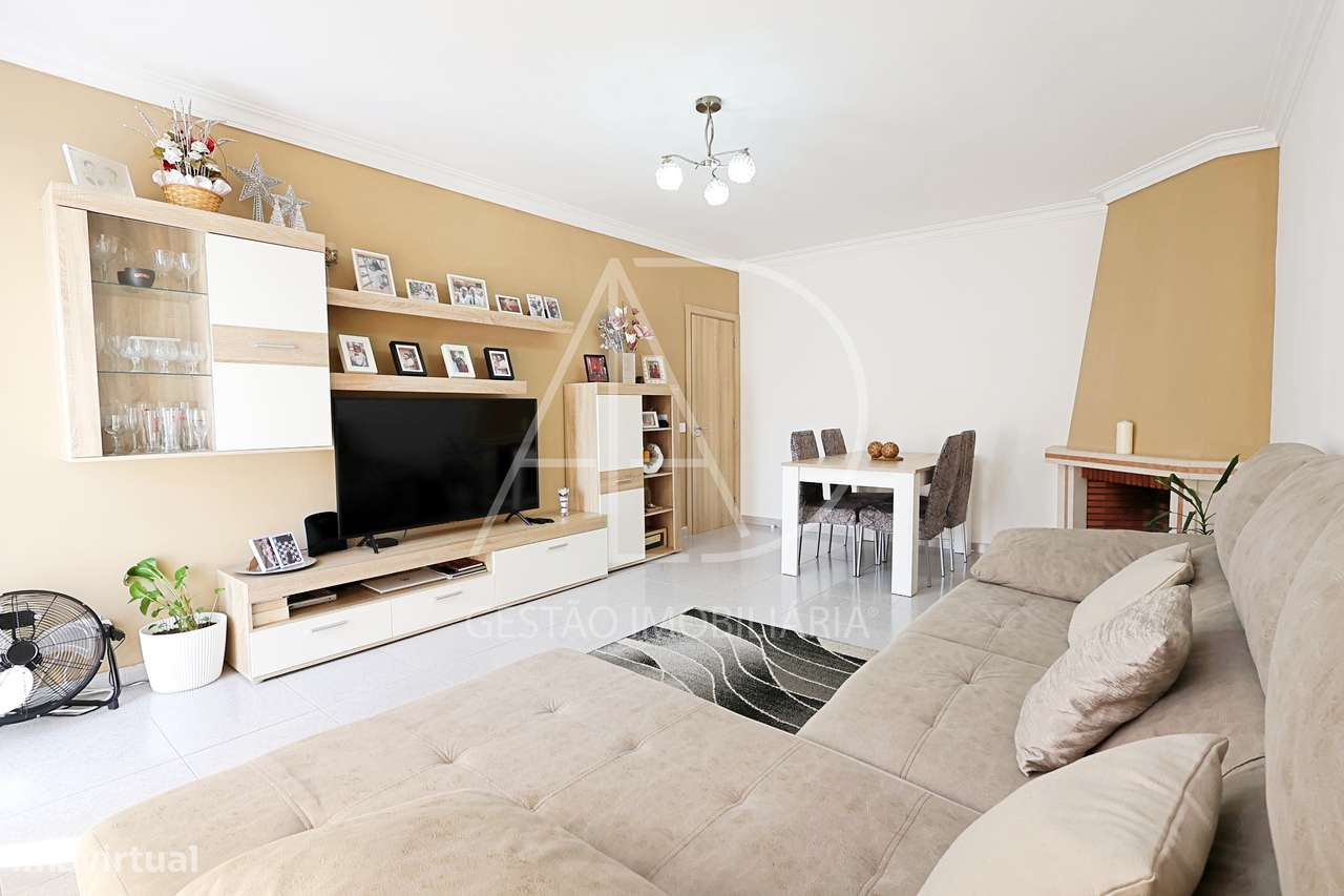 APARTAMENTO T2 REMODELADO-9