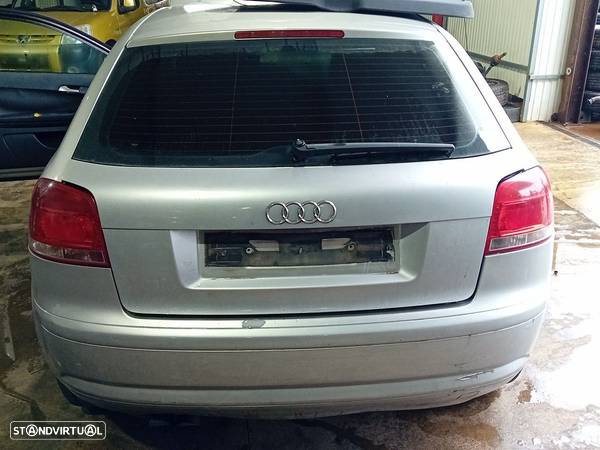 Tampa Da Mala / Portão Mala Audi A3 (8P1) - 1