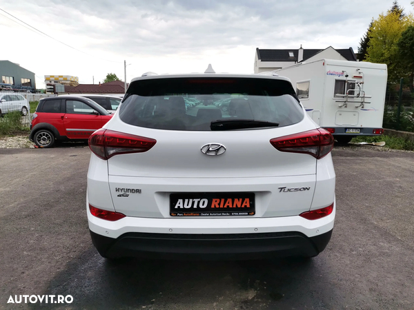 Hyundai Tucson blue 1.7 CRDi 2WD DCT Style - 12