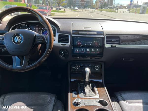 Volkswagen Touareg 3.0 V6 TDI BMT - 20