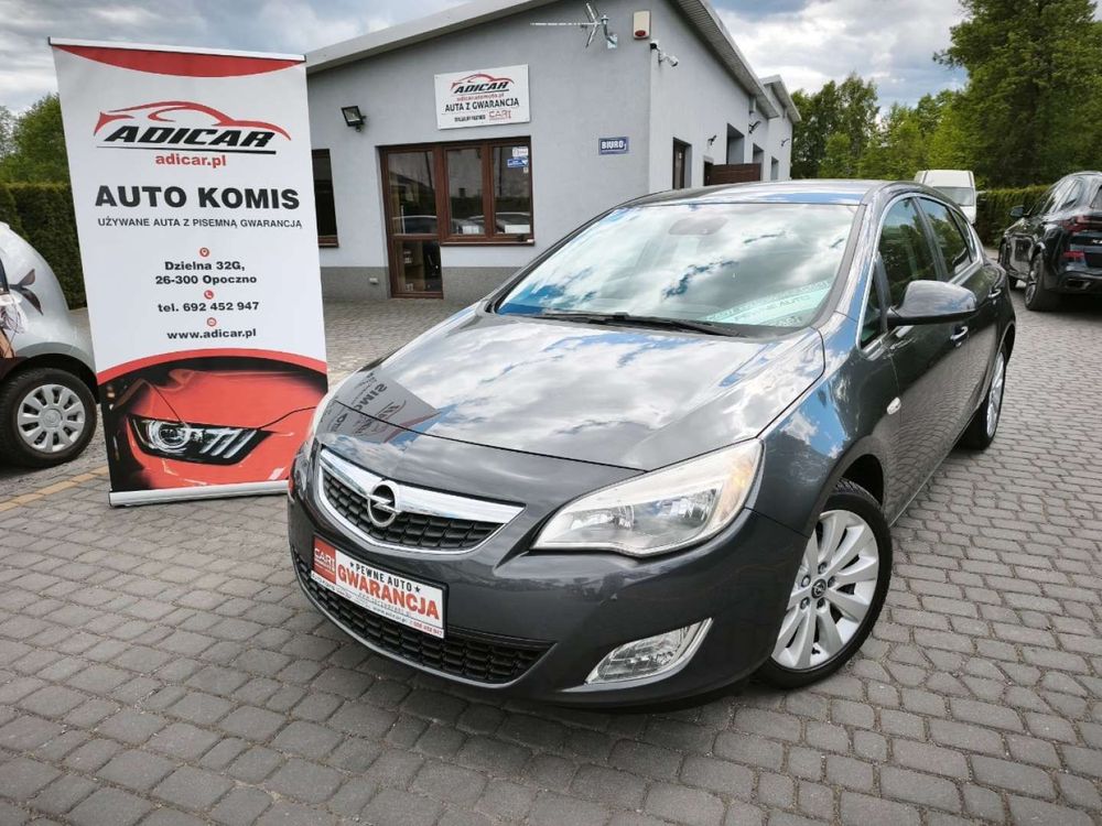 Opel Astra J (2009-2019) 2009