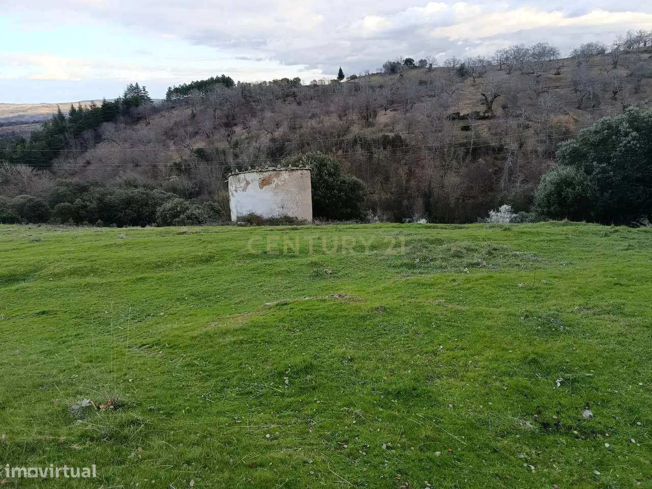 Terreno Urbano Espetacular em Rebordãos, Bragança-8