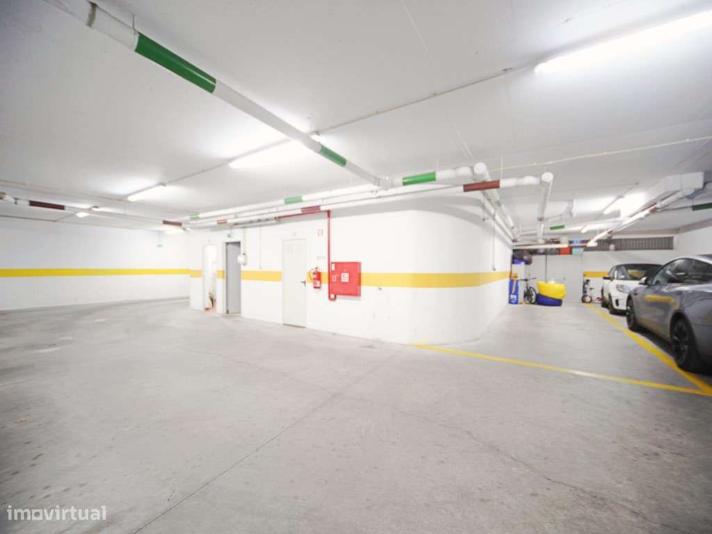 T3 Terraço Equipado Estacionamento Arrecadação Extras - Odivelas - ...-12