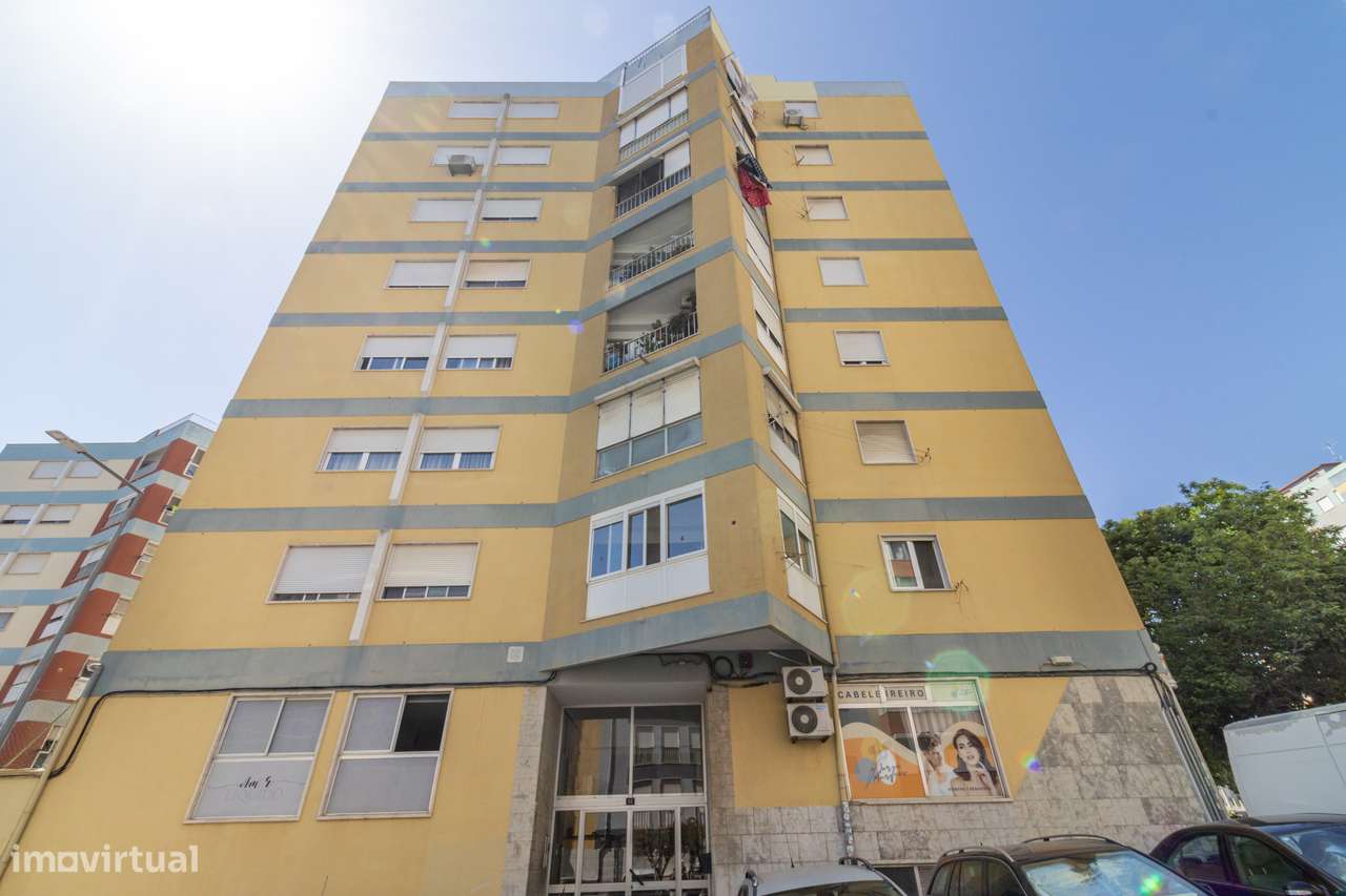 APARTAMENTO T3 | LUGAR DE PARQUEAMENTO | PÓVOA DE SANTO ADRIÃO-19