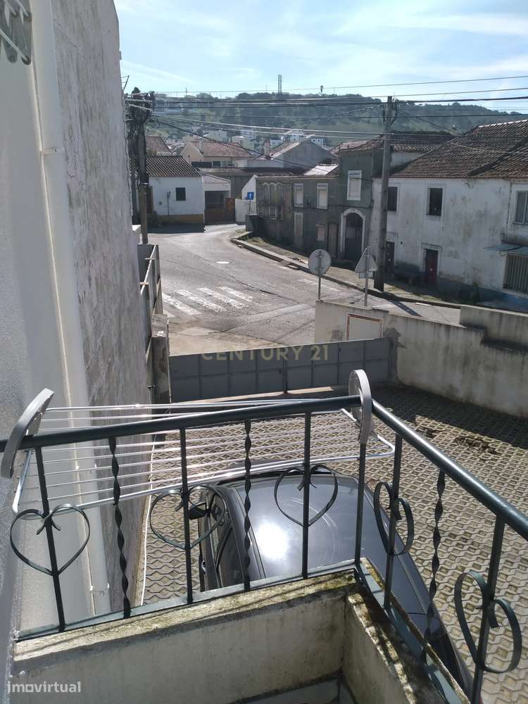 Moradia T2+1 em Alpriate - Vialonga-11