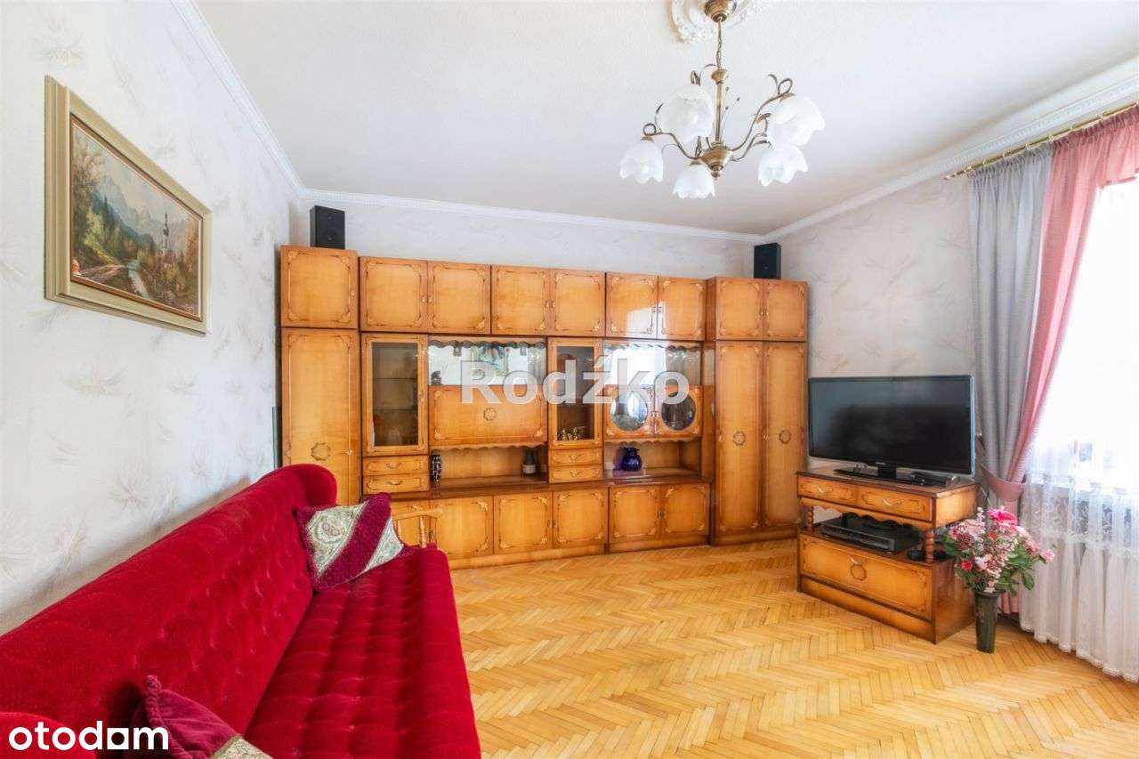 Mieszkanie na 1 piętrze w bloku na Kapuściskach.-4