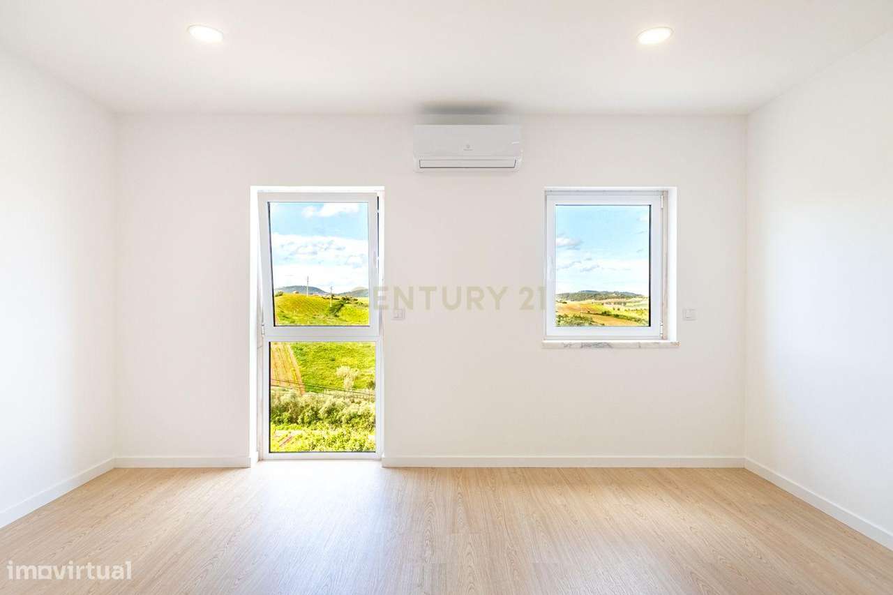 Moradia de charme totalmente renovada com vista aberta sobre vinhas e-23