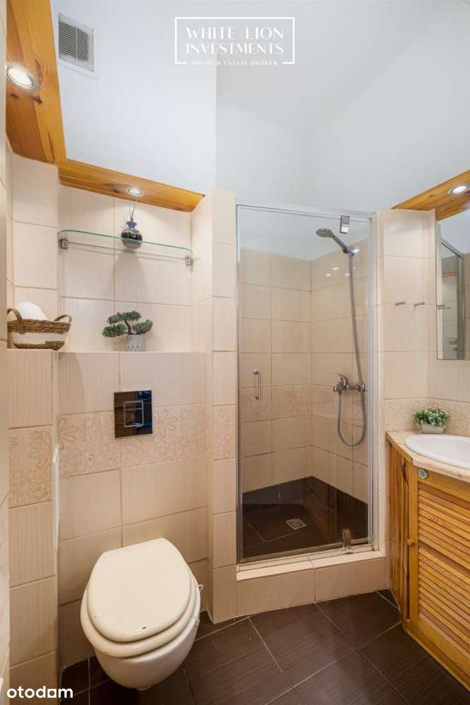 2pok.ostatnie piętro,kamienica,metro na Woli-11