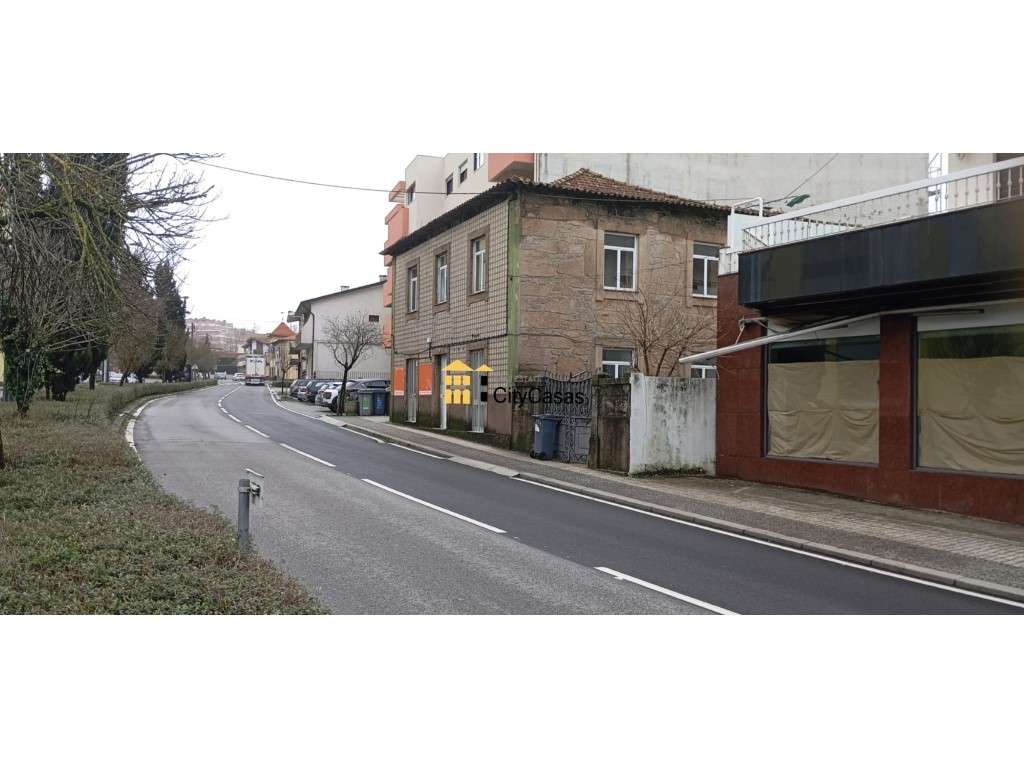 Terreno de 911 m2 com PIP | Castêlo da Maia - Grande imagem: 2/4