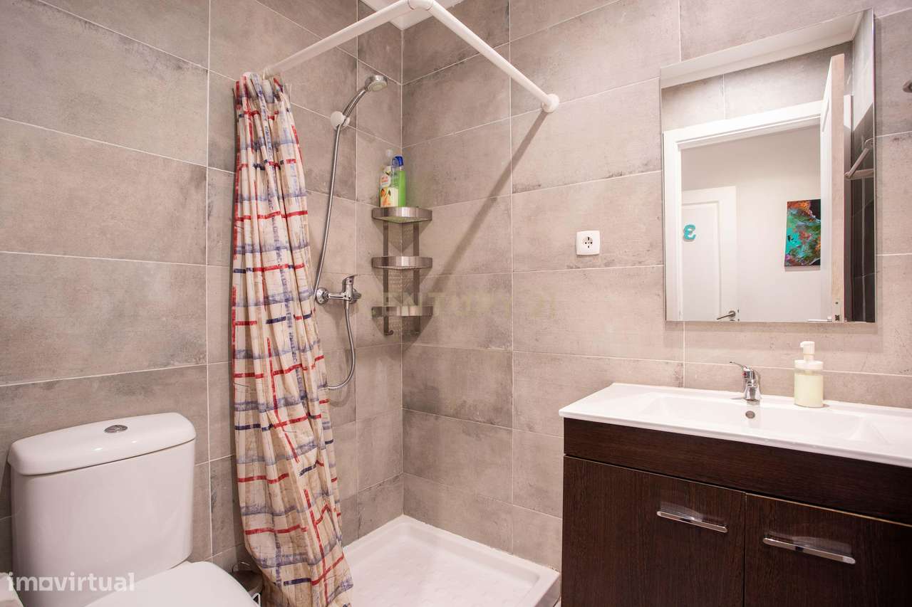 Apartamento com 3 quartos na Estrela, Lisboa-21