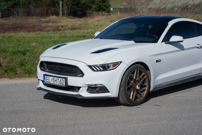 Ford Mustang 5.0 V8 GT - 22