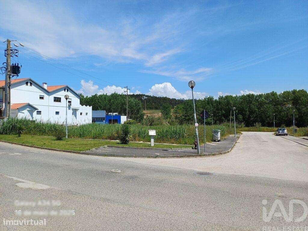 Terreno em Vimeiro de 292,00 m2 - Grande imagem: 2/9