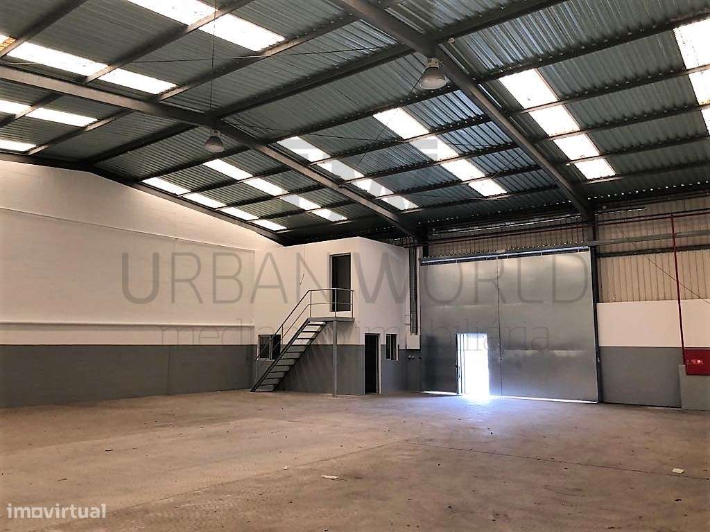 Armazém P/ Arrendamento, Malveira - Mafra, 700m2 - Grande imagem: 2/7