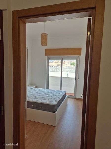 Arrenda-se apartamento T2 +1 - Grande imagem: 4/12