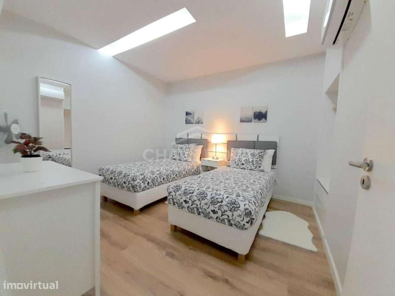 Apartamento T2 na Rua de Fernandes Tomás – Centro histórico do Porto-5
