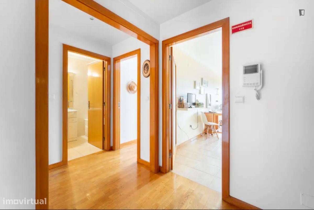 Apartamento com 1 quartos - localizado em Cedofeita Porto - Grande imagem: 2/6