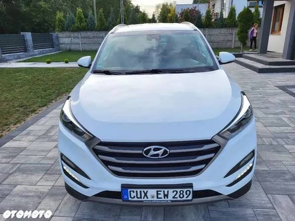 Hyundai Tucson 1.7 CRDI BlueDrive Style 2WD - 5