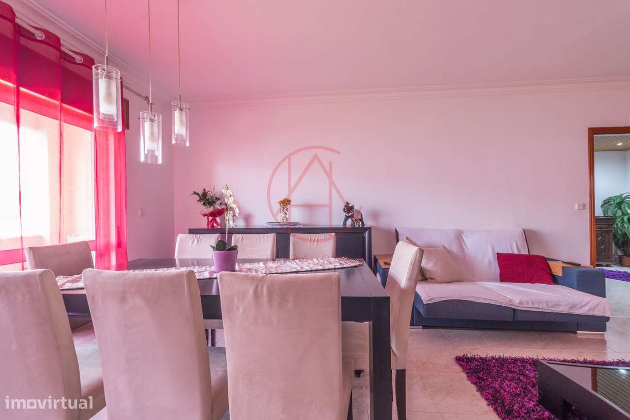 T2 Povoa de Santa Iria com varanda-8