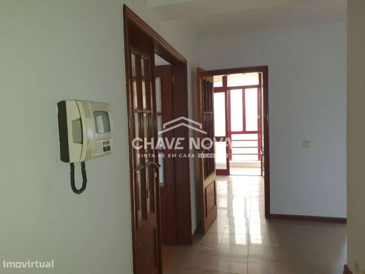 T2 c/ Garagem Box em Vilar do Paraíso - Grande imagem: 4/14