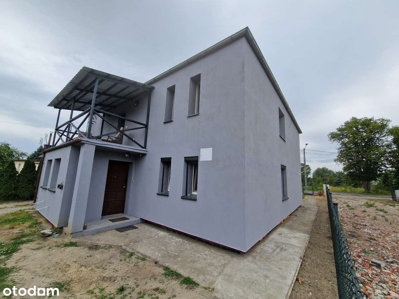 Dom wolnostojący dla 1 lub 2 rodzin dobra lokalizacja - Pełny obrazek: 4/12