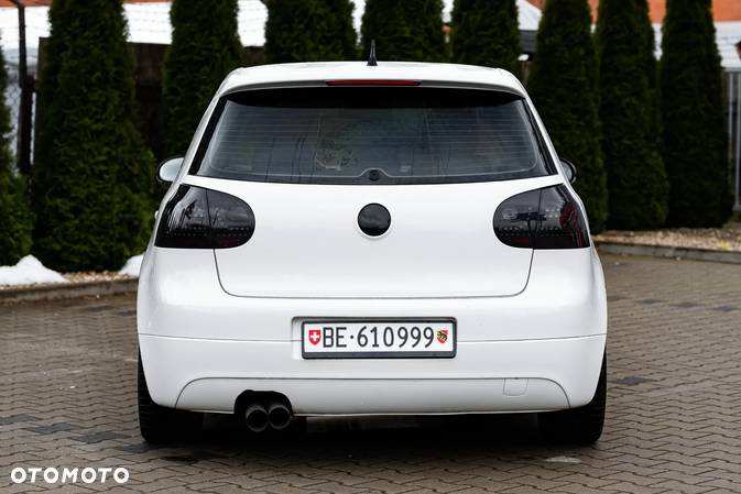 Volkswagen Golf - 10