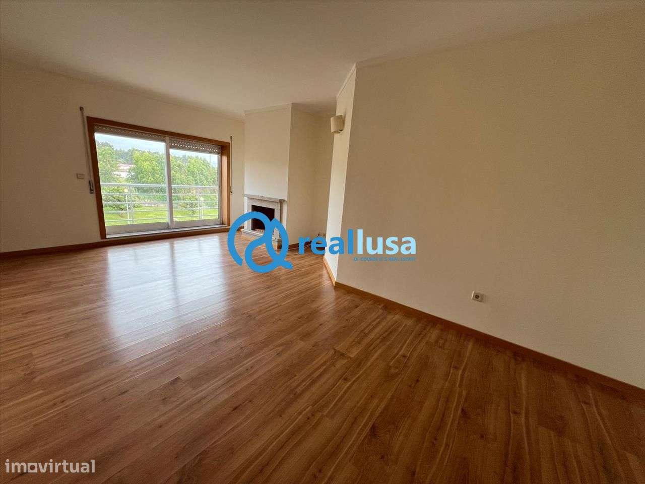 Apartamento T3 c/ garagem Canelas Vila Nova de Gaia-0