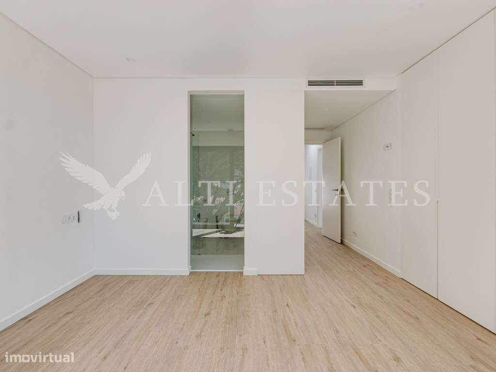 Moradia moderna T3+1 recém-construída em Murches-28