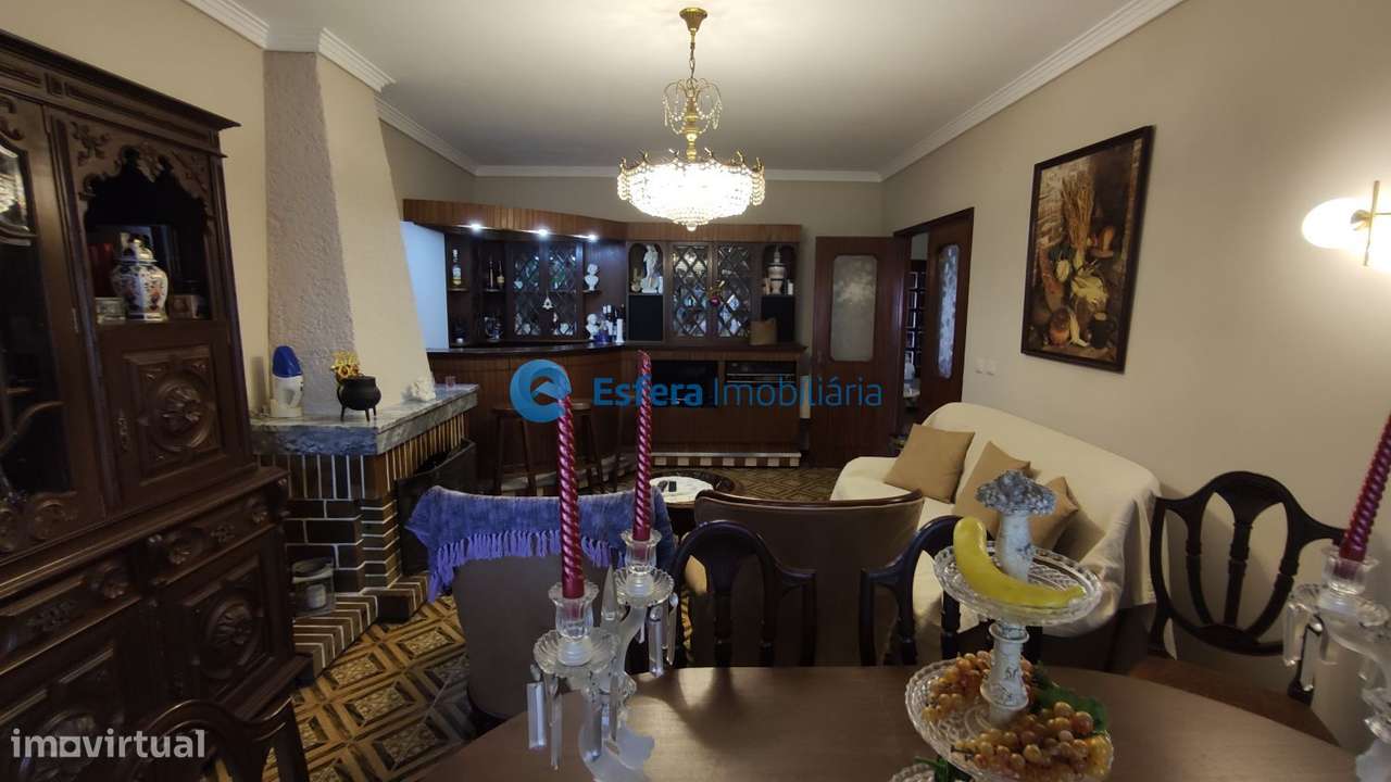 Moradia a 1 Km praia Miramar-13
