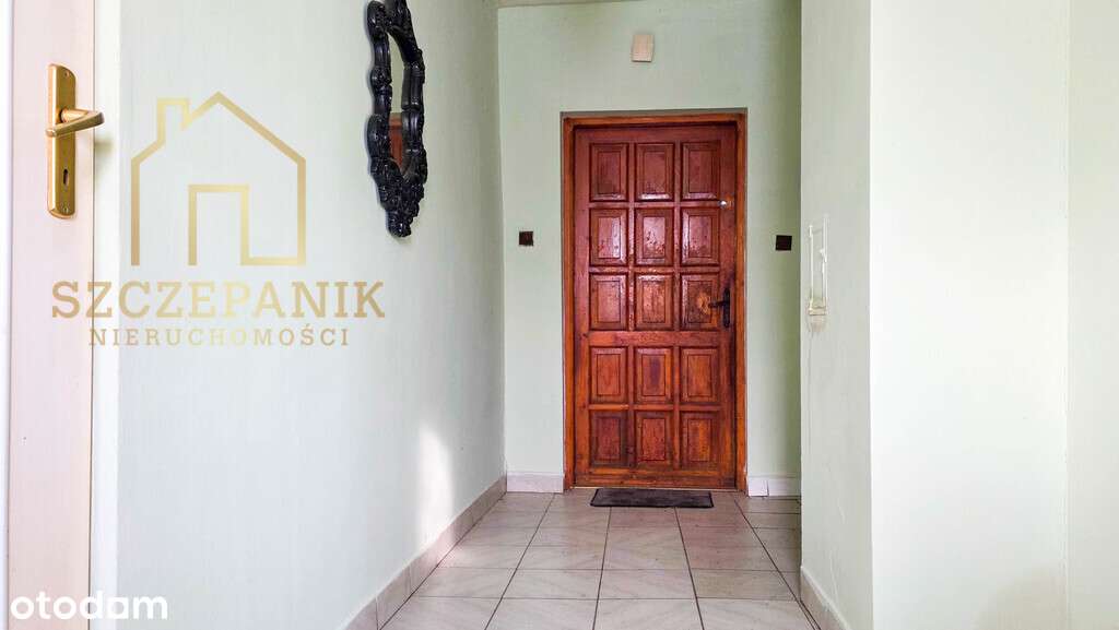 Urokliwy domek z dużą działką w sercu Świebodnej-10