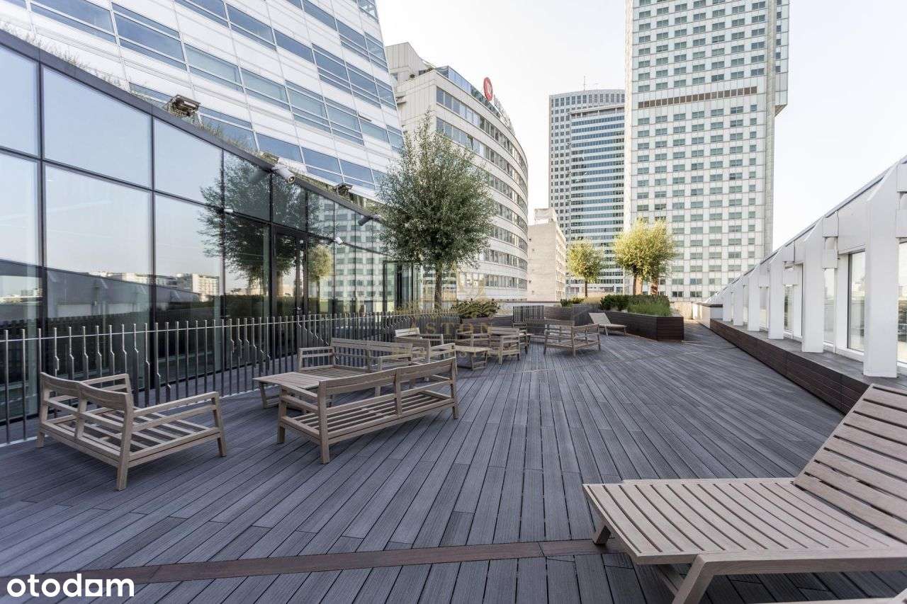 Spacious 5 room 227 sqm apartment on Złota 44-16