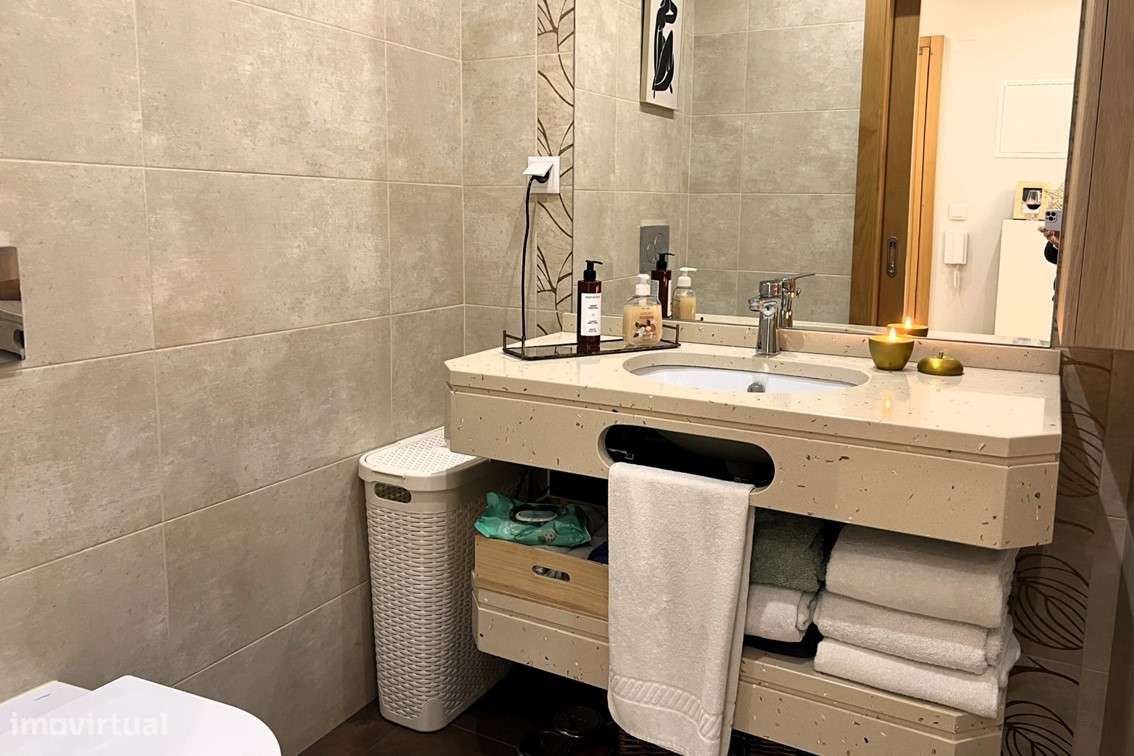 T2  / Renovado em São João da Talha-13