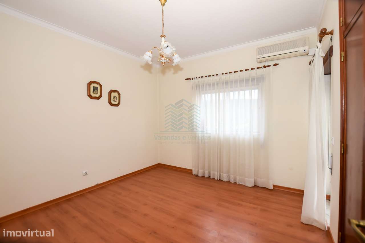 Residencial com 17 Quartos em Videla - Torres Novas-54