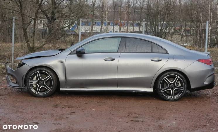 Mercedes-Benz CLA AMG 35 4-Matic 7G-DCT - 4